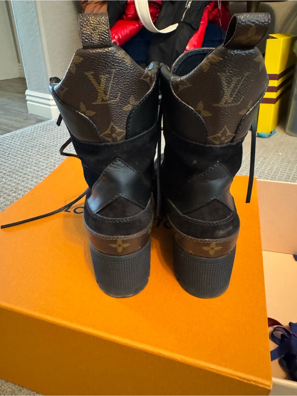 LOUIS VUITTON Monogram Black Suede Calfskin Leather Laureate Platform Desert Boo - Picture 5 of 10
